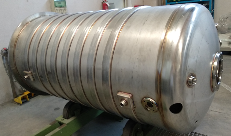 PROCESS TANKS FOR INDUSTRY